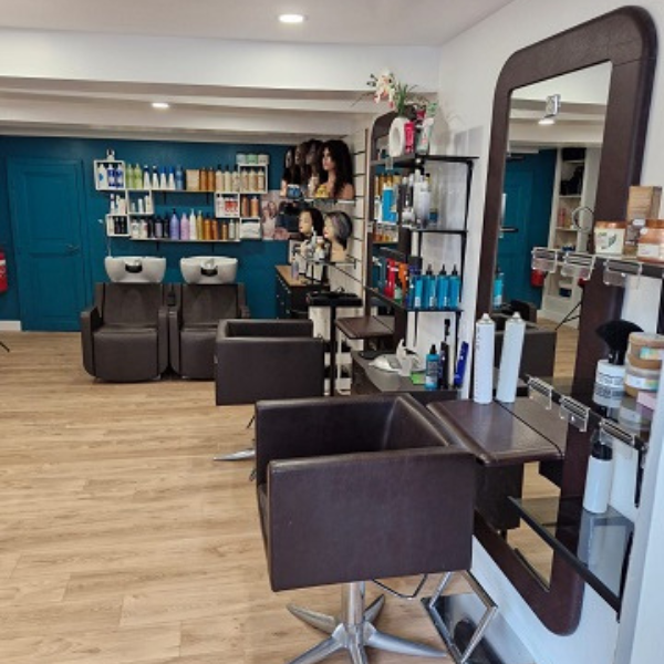 rosalie divine hair salon de coiffure digne les bains perruques protheses capillaires extensions afro